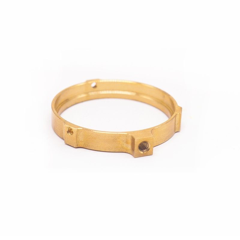 Wyrób profesjonalny Custom CNC Brass Ring Precision Watch Tools OEM CNC Milling Female Thread Brass Ring